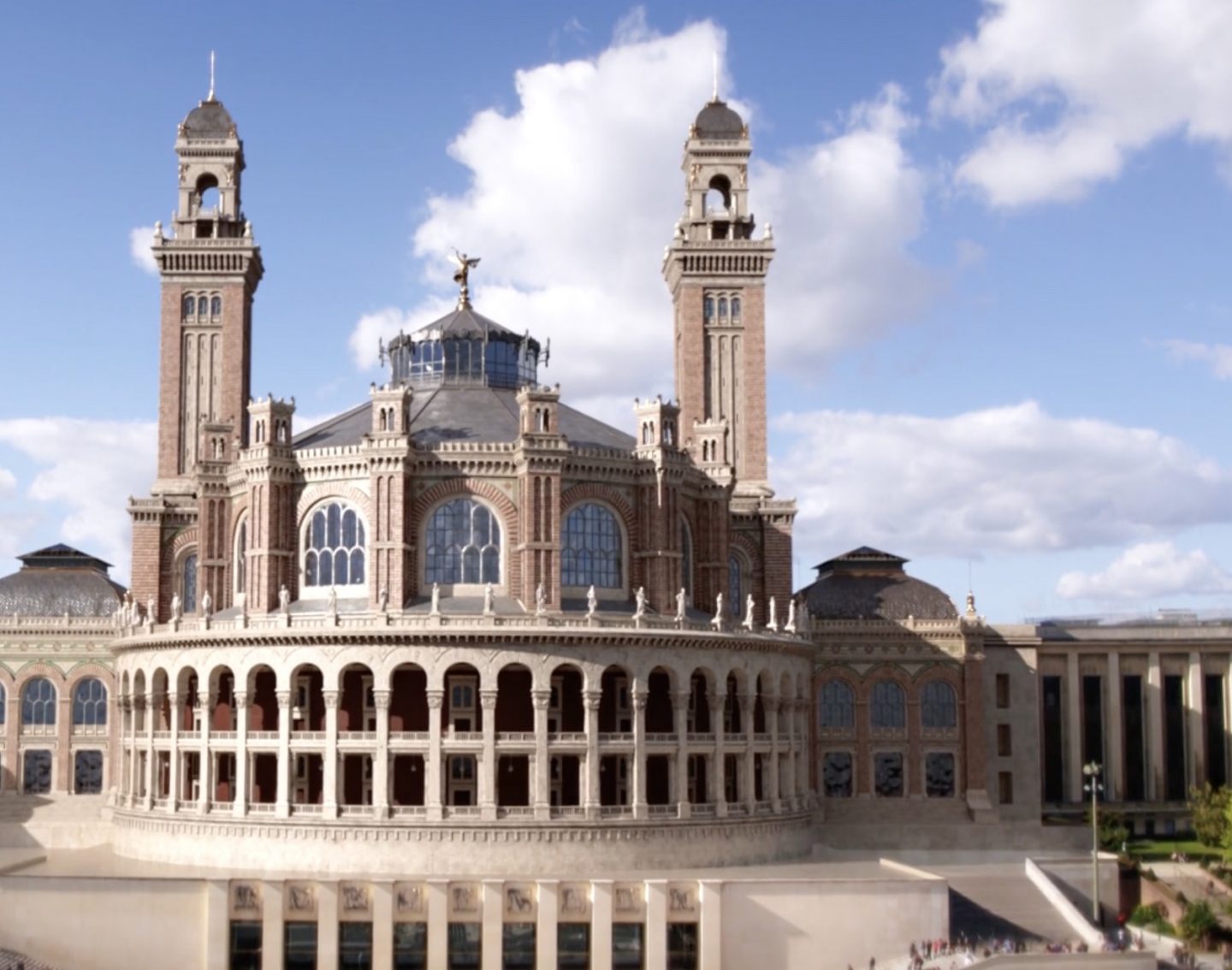 Laissez-vous guider : Paris et Marseille (3D)