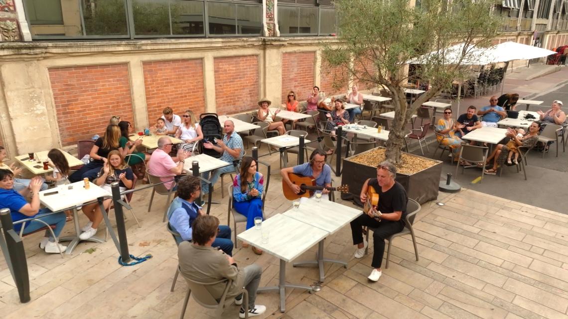 Nos maisons enchantées - Charles Trenet