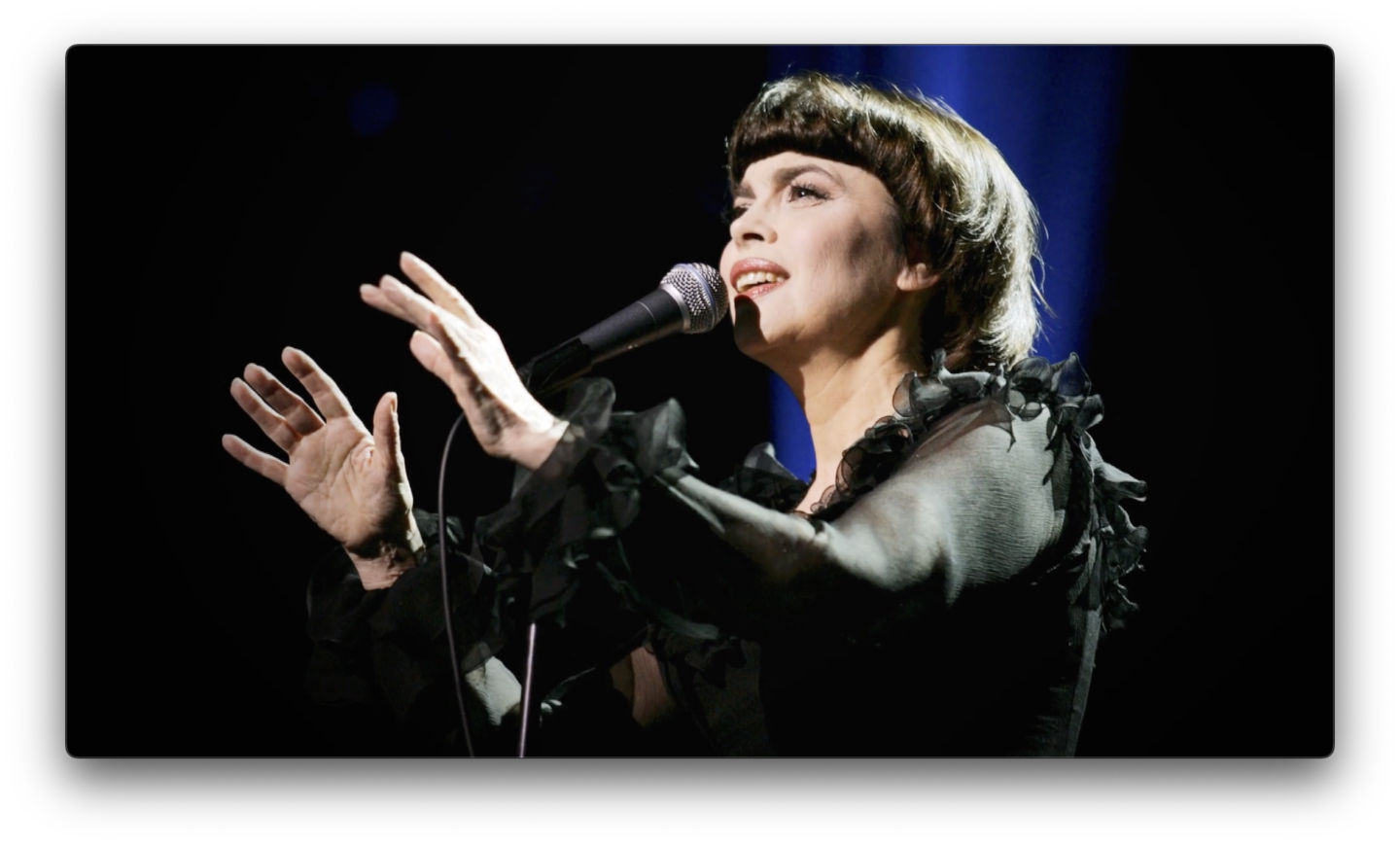 Mireille Mathieu : La Mystérieuse Demoiselle d'Avignon